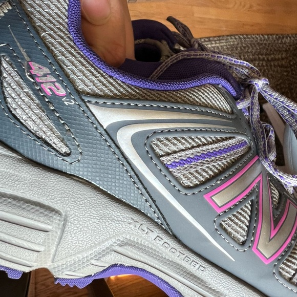 EUC New Balance 412 V2 Women’s Size 10 All Terrain Trail Running Shoes Sneakers - Picture 7 of 7